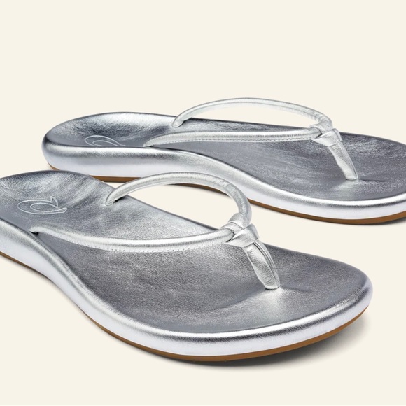 OluKai Huawai sandals, new without box, size 8 - Picture 2 of 4
